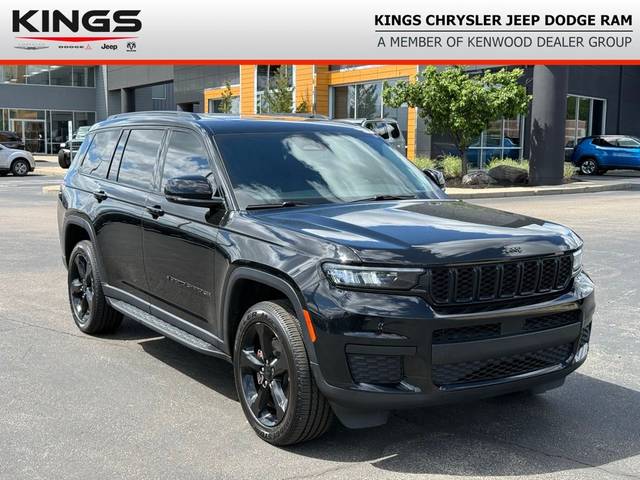 2023 Jeep Grand Cherokee L Altitude 4WD photo