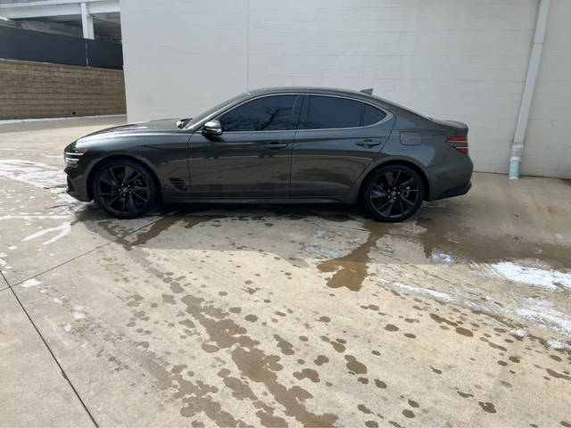 2023 Genesis G70 2.0T RWD photo