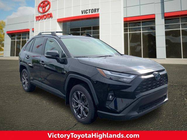 2023 Toyota RAV4 Hybrid XLE Premium AWD photo