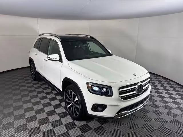 2023 Mercedes-Benz GLB-Class GLB 250 FWD photo