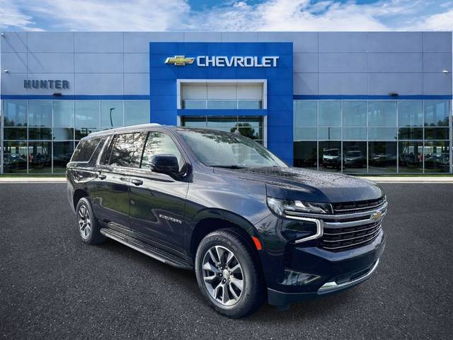 2023 Chevrolet Suburban LT 4WD photo
