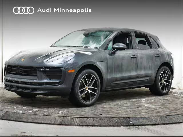 2023 Porsche Macan T AWD photo