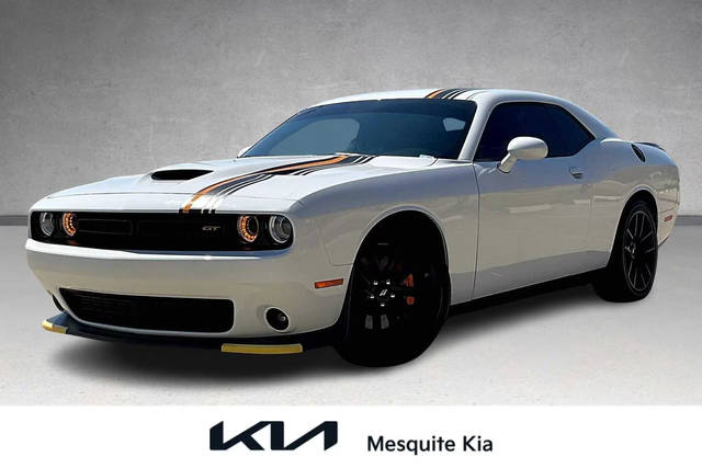 2023 Dodge Challenger GT RWD photo