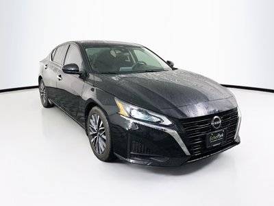 2023 Nissan Altima 2.5 SV FWD photo