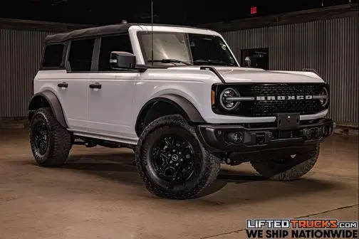 2023 Ford Bronco 4 Door Wildtrak 4WD photo