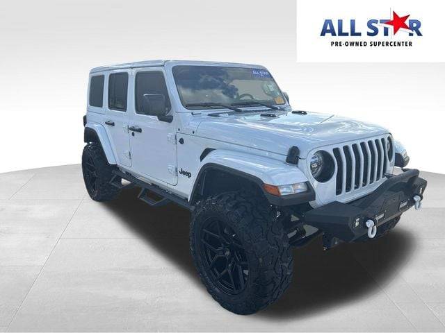 2023 Jeep Wrangler Unlimited Sahara Altitude 4WD photo