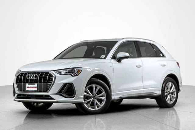 2023 Audi Q3 S line Premium AWD photo