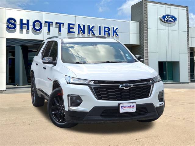 2023 Chevrolet Traverse Premier AWD photo