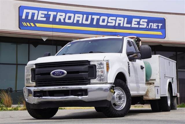 2019 Ford F-350 Super Duty XL RWD photo