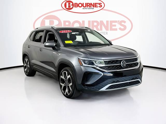 2023 Volkswagen Taos SEL AWD photo