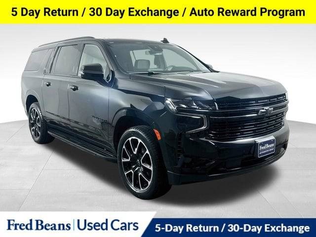 2023 Chevrolet Suburban RST 4WD photo