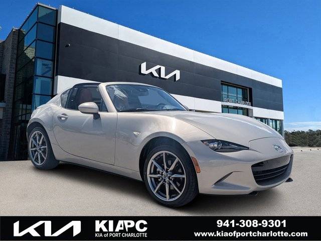 2023 Mazda MX-5 Miata RF Grand Touring RWD photo