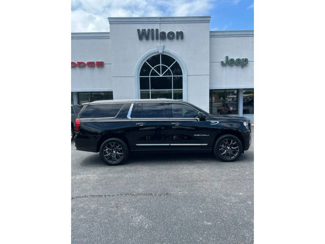 2023 GMC Yukon XL Denali 4WD photo