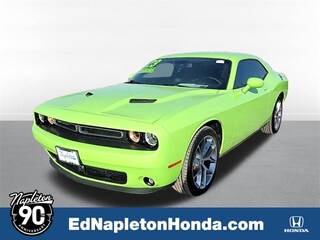 2023 Dodge Challenger SXT RWD photo