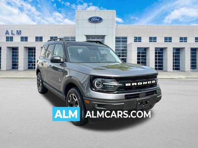 2023 Ford Bronco Sport Outer Banks 4WD photo