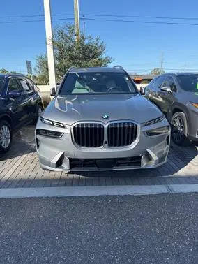 2023 BMW X7 xDrive40i AWD photo