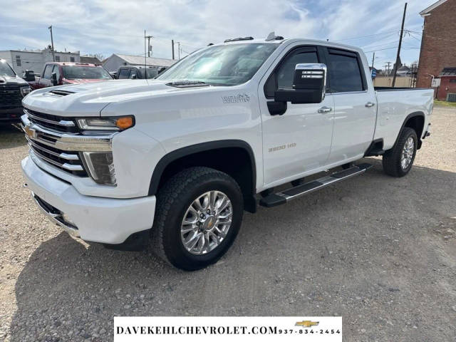 2023 Chevrolet Silverado 3500HD High Country 4WD photo