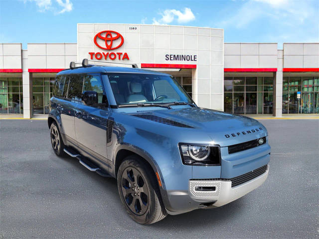 2023 Land Rover Defender 110 SE AWD photo