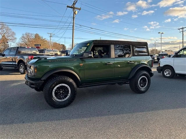 2023 Ford Bronco 4 Door Badlands 4WD photo