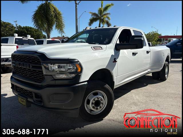 2023 Ram 3500 Tradesman 4WD photo