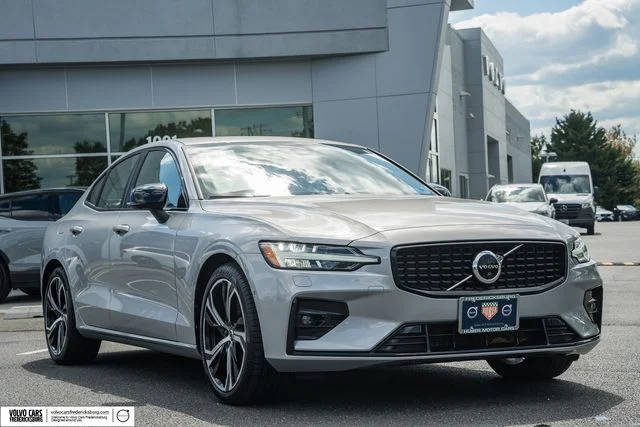 2023 Volvo S60 Plus Dark Theme AWD photo
