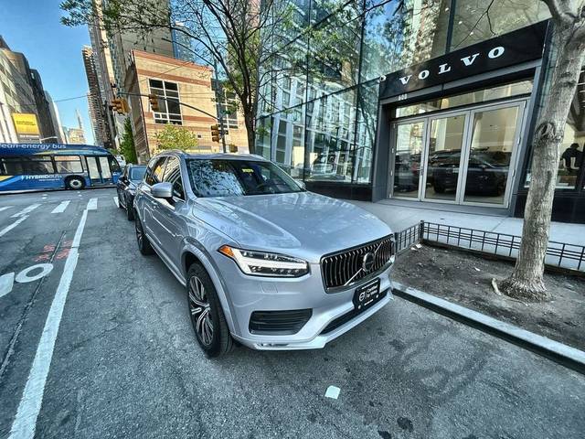 2023 Volvo XC90 Core AWD photo