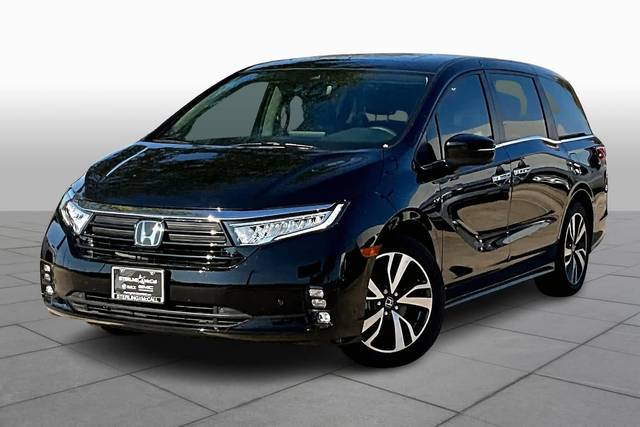 2023 Honda Odyssey Touring FWD photo