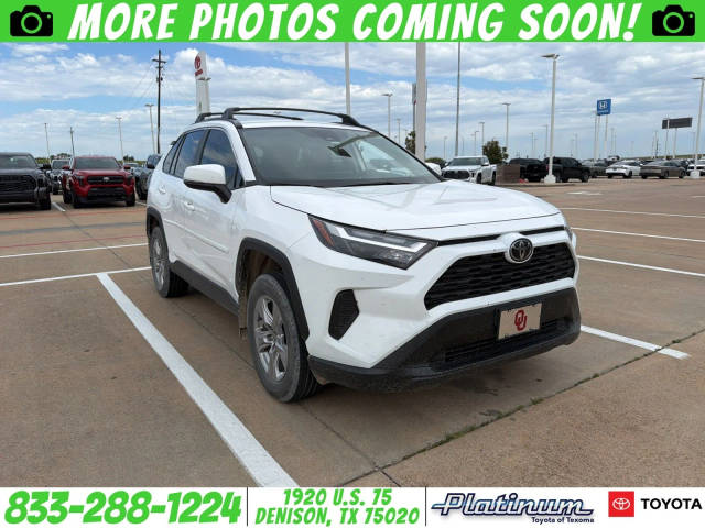 2023 Toyota RAV4 XLE FWD photo