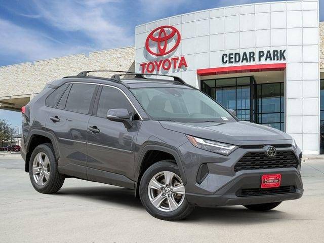 2023 Toyota RAV4 XLE FWD photo