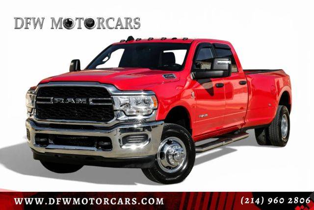 2023 Ram 3500 Big Horn 4WD photo