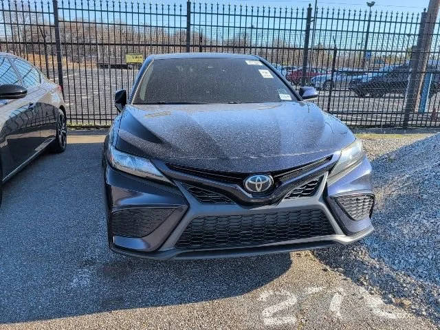 2021 Toyota Camry SE FWD photo