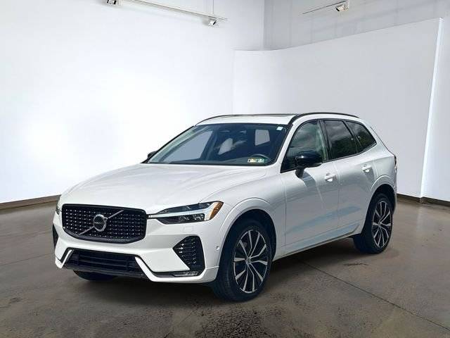 2023 Volvo XC60 Plus Dark Theme AWD photo