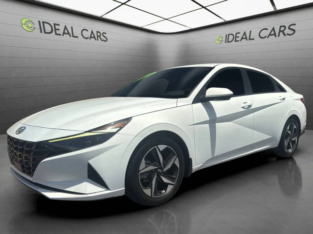 2023 Hyundai Elantra SEL FWD photo
