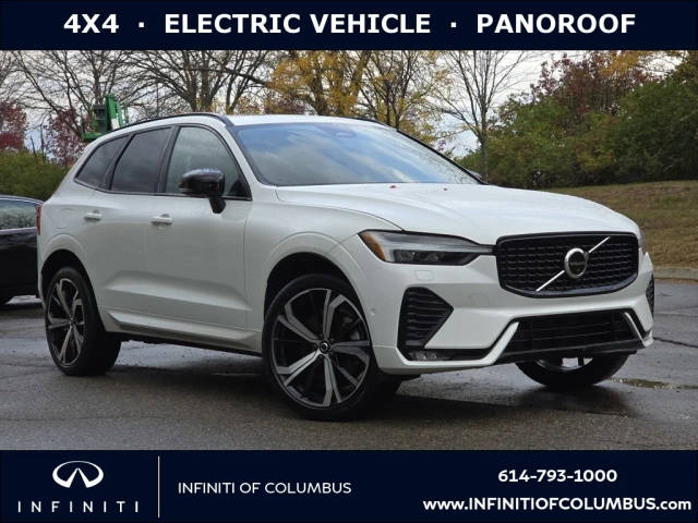 2023 Volvo XC60 Ultimate Dark Theme AWD photo