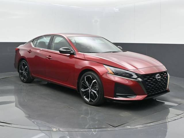 2023 Nissan Altima 2.5 SR FWD photo