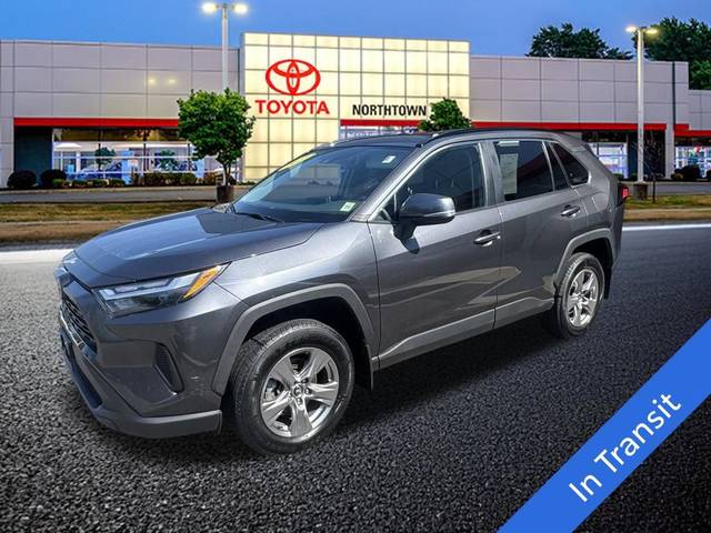 2023 Toyota RAV4 XLE AWD photo