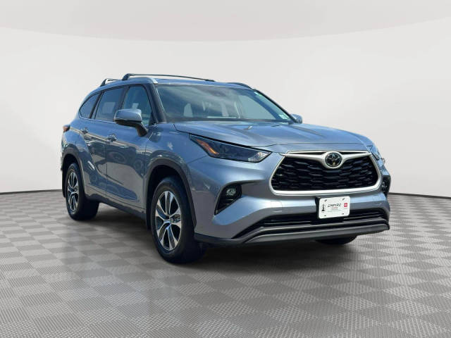 2023 Toyota Highlander XLE AWD photo