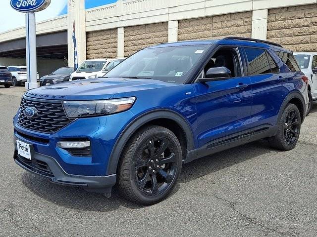2023 Ford Explorer ST-Line 4WD photo