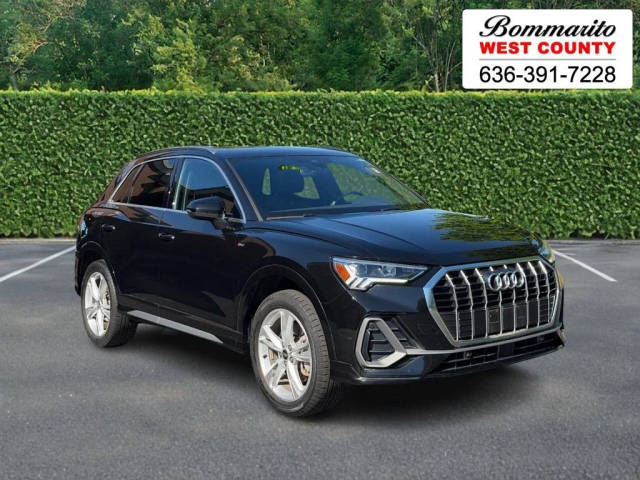2023 Audi Q3 S line Premium AWD photo