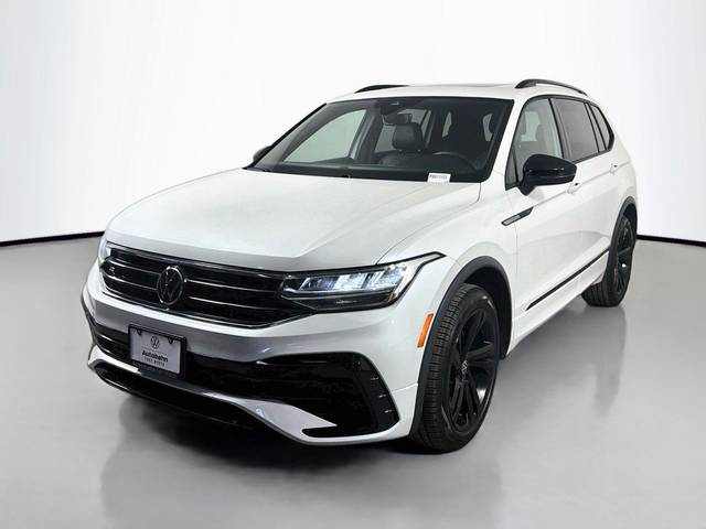 2023 Volkswagen Tiguan SE R-Line Black FWD photo