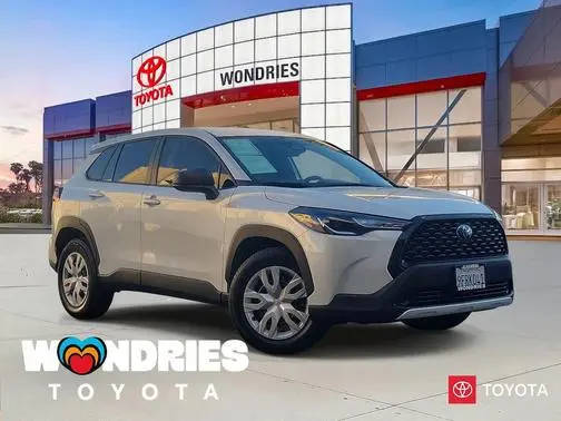 2023 Toyota Corolla Cross L AWD photo