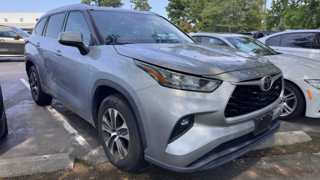 2020 Toyota Highlander XLE FWD photo