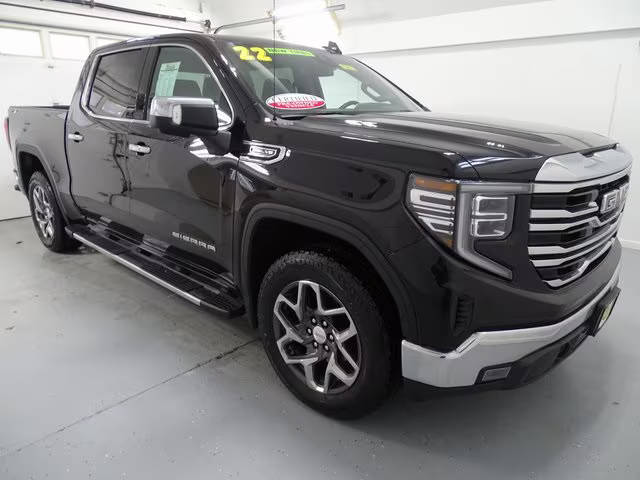 2022 GMC Sierra 1500 SLT 4WD photo