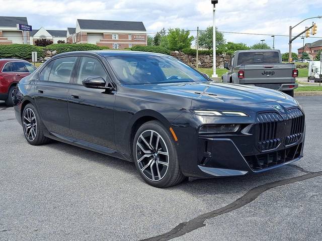 2023 BMW 7 Series 760i xDrive AWD photo