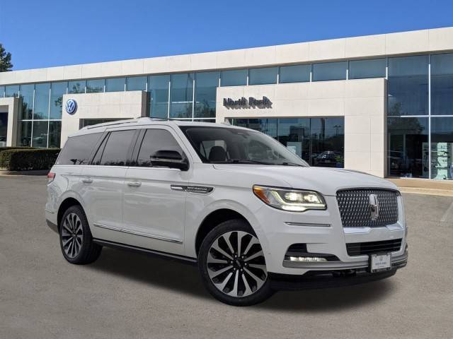 2023 Lincoln Navigator Reserve 4WD photo
