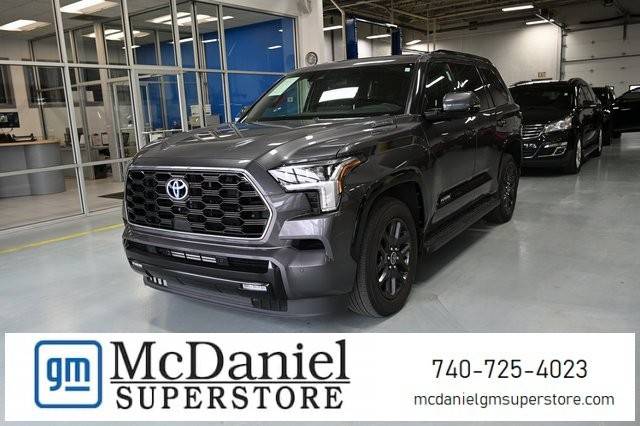 2023 Toyota Sequoia Platinum 4WD photo