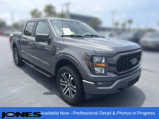 2023 Ford F-150 XL 4WD photo