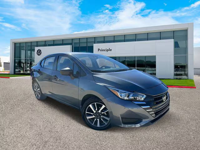 2023 Nissan Versa S FWD photo