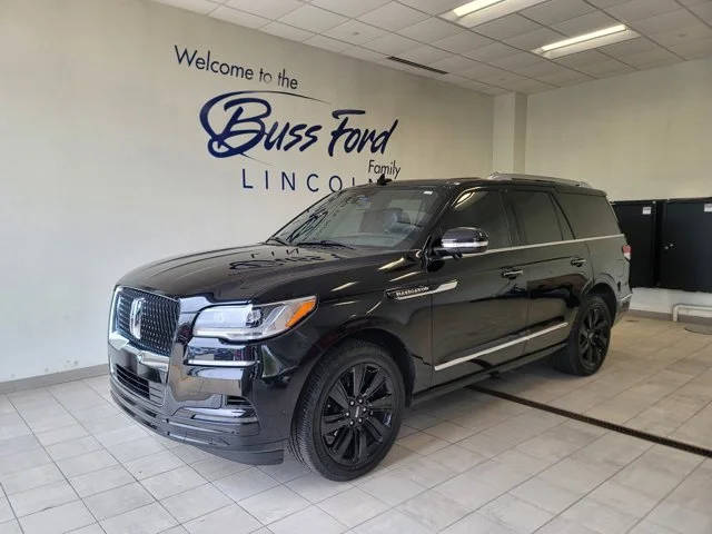2023 Lincoln Navigator Reserve 4WD photo