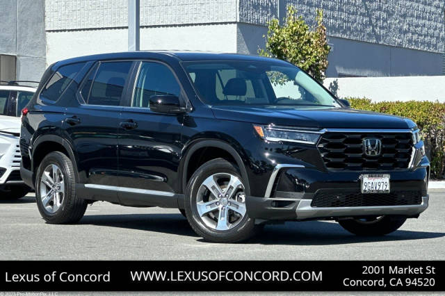 2023 Honda Pilot EX-L 8 Passenger FWD photo